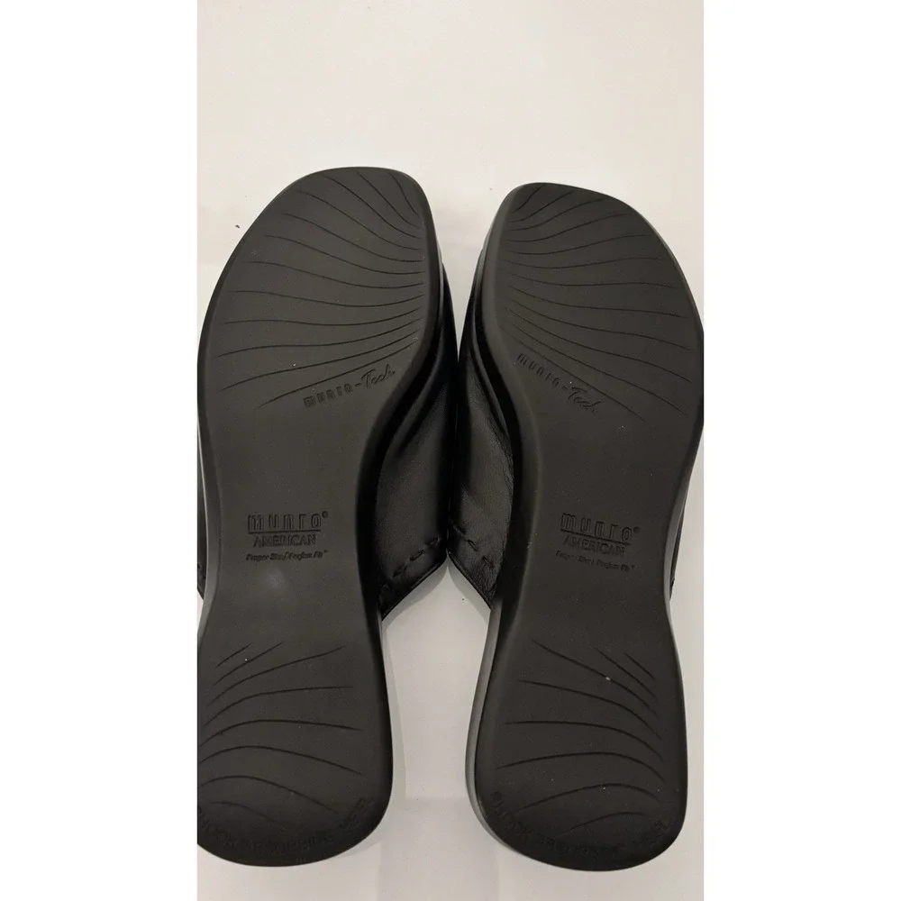 Munro American Black Leather Slide Sandals Sz 8 D Wide Munro-Tech